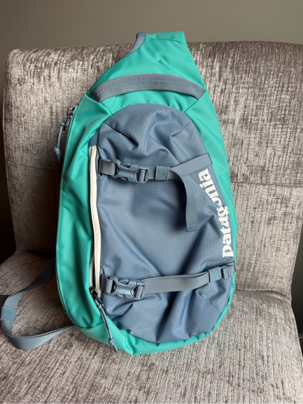 Patagonia Atom Sling 8L bag